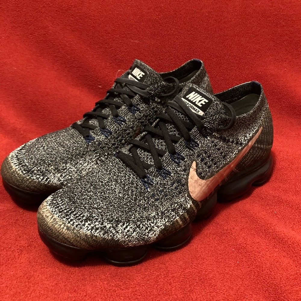 Nike Vapormax Flyknit Mens 9.5.